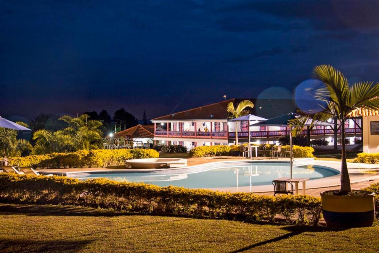 Hotel Arrayanes Del Quindio Montenegro Exteriér fotografie