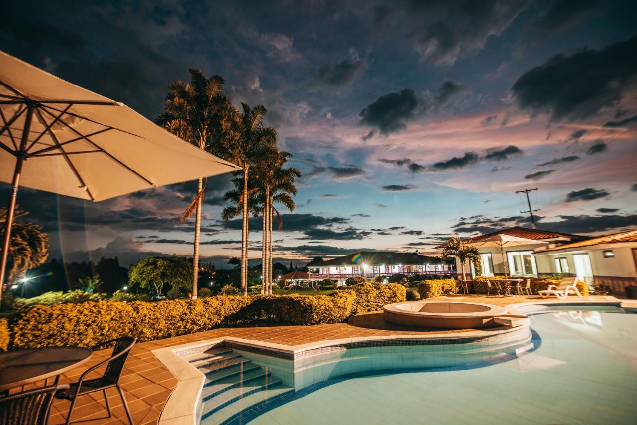 Hotel Arrayanes Del Quindio Montenegro Exteriér fotografie