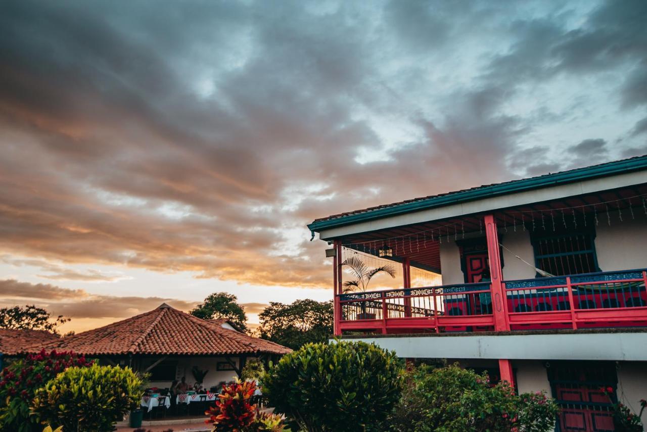 Hotel Arrayanes Del Quindio Montenegro Exteriér fotografie