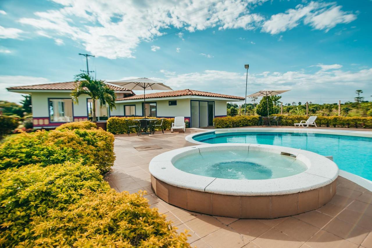 Hotel Arrayanes Del Quindio Montenegro Exteriér fotografie