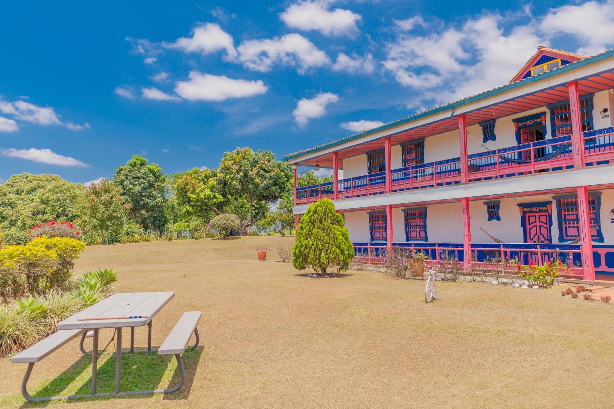Hotel Arrayanes Del Quindio Montenegro Exteriér fotografie