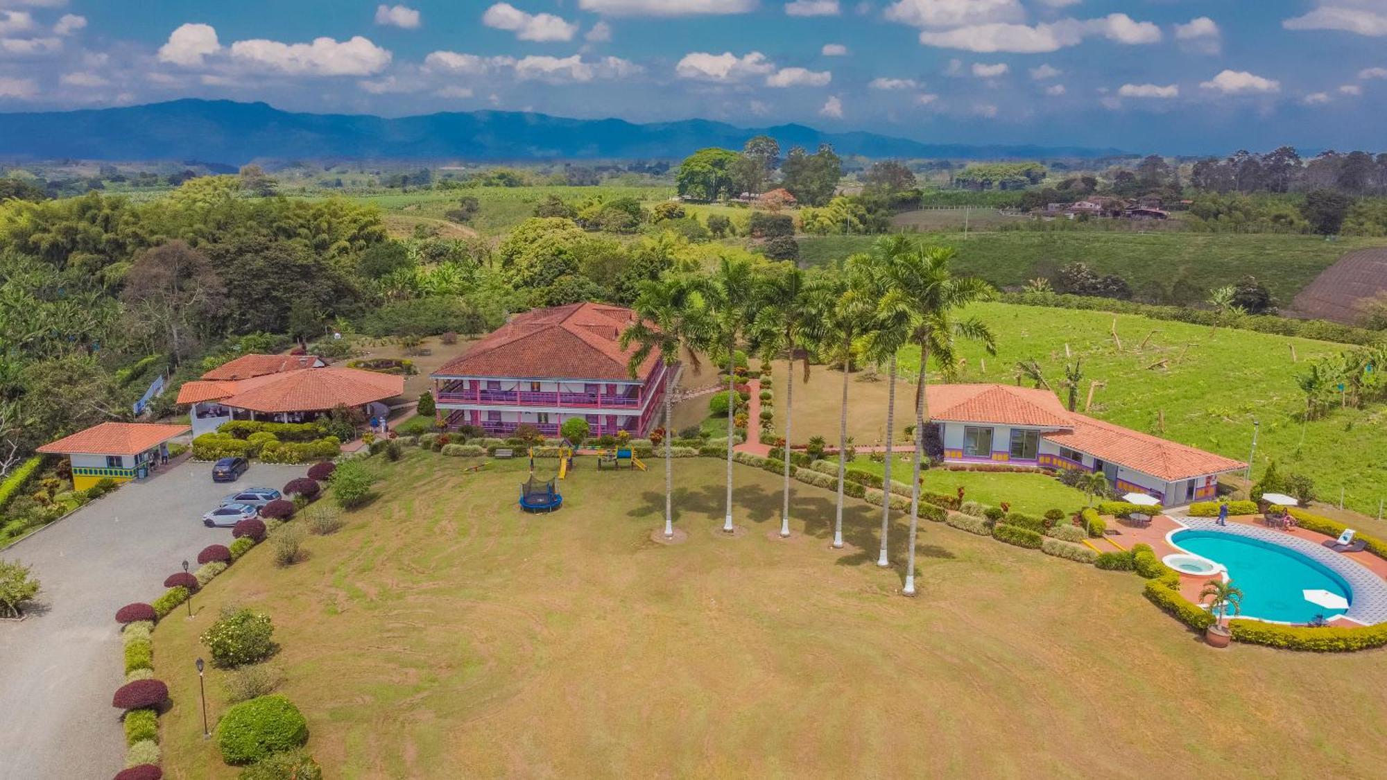 Hotel Arrayanes Del Quindio Montenegro Exteriér fotografie